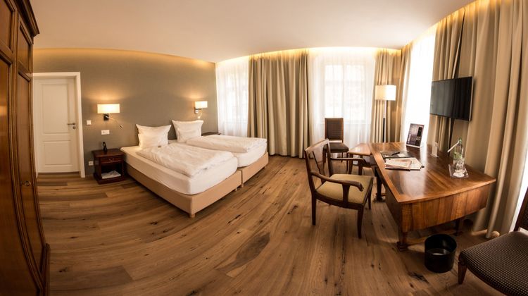 Hotel Schloss Burgellern Room