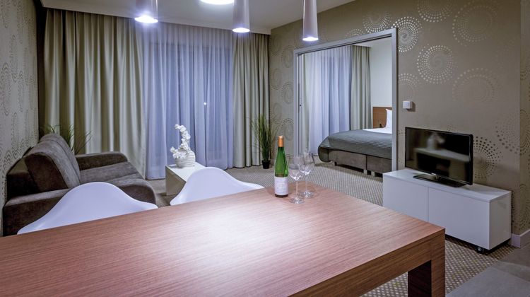 Hotel Invite Room