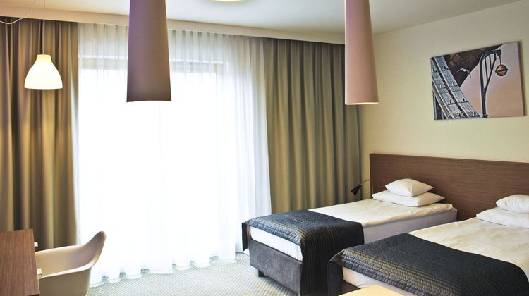 Hotel Invite Room