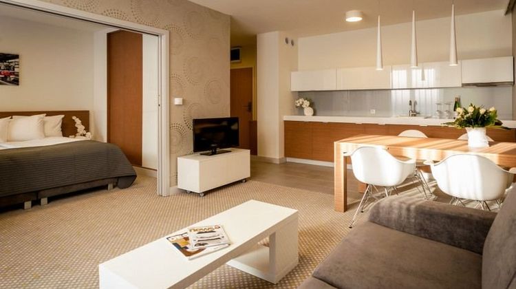 Hotel Invite Room