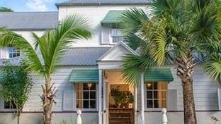 Sweetfield Manor Historic Inn & B&B
