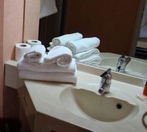 Hotel Loreak Room