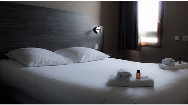 <b>Hotel Loreak Room</b>. Images powered by <a href="https://www.leonardoworldwide.com/" title="Leonardo Worldwide" target="_blank">Leonardo</a>.