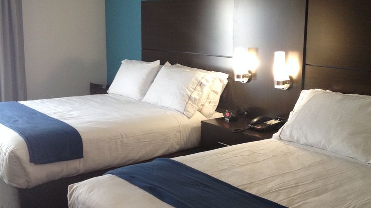 Holiday Inn Express Montgomery East I-85 Room