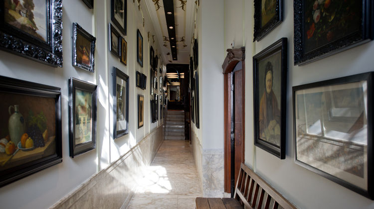 Canal House Hotel Lobby