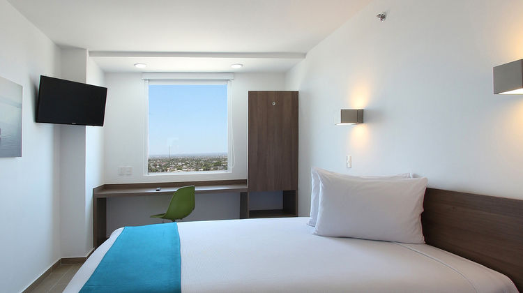 One La Paz Room