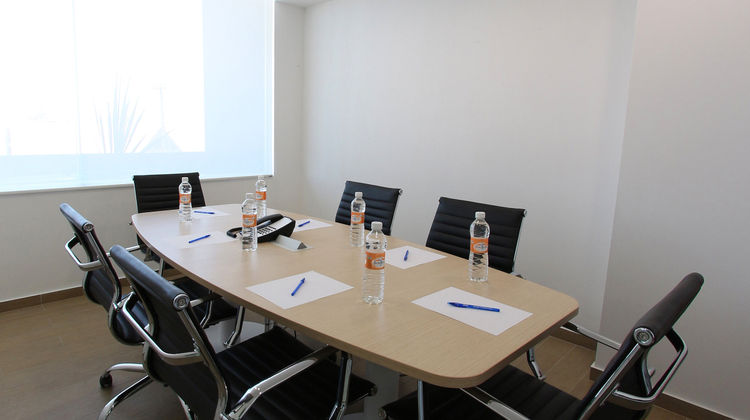 One La Paz Meeting