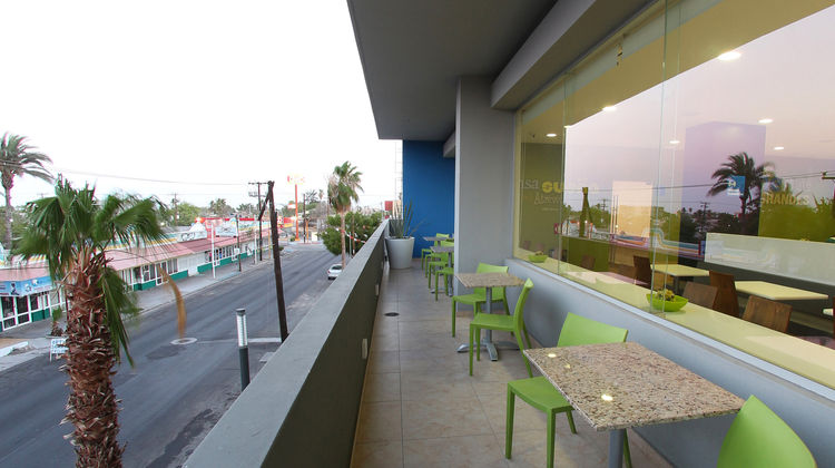 One La Paz Lobby
