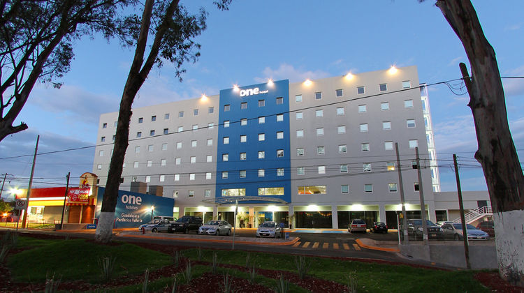 One Guadalajara Periferico Poniente Exterior