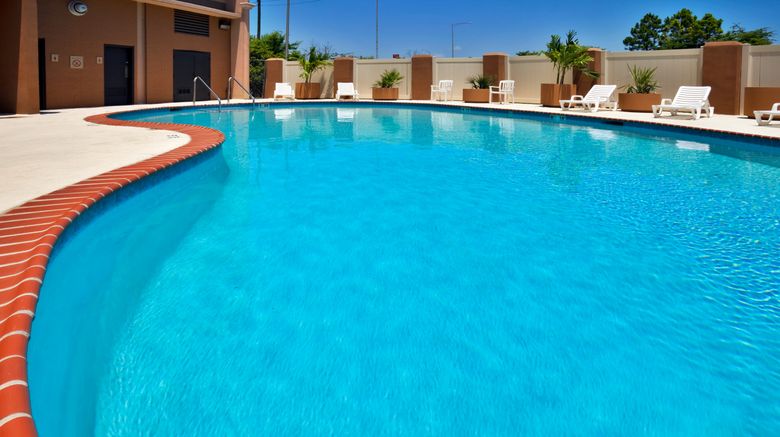 <b>Holiday Inn Birmingham-Airport Pool</b>. Images powered by <a href="https://www.leonardoworldwide.com/" title="Leonardo Worldwide" target="_blank">Leonardo</a>.