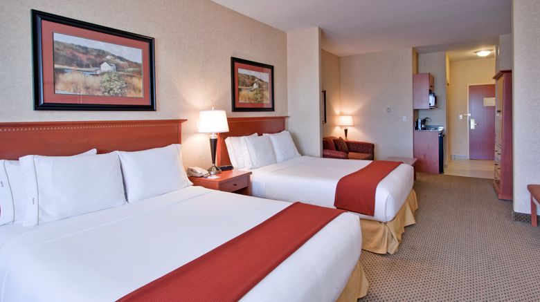 <b>Holiday Inn Express Hotel & Suites Suite</b>. Images powered by <a href="https://www.leonardoworldwide.com/" title="Leonardo Worldwide" target="_blank">Leonardo</a>.