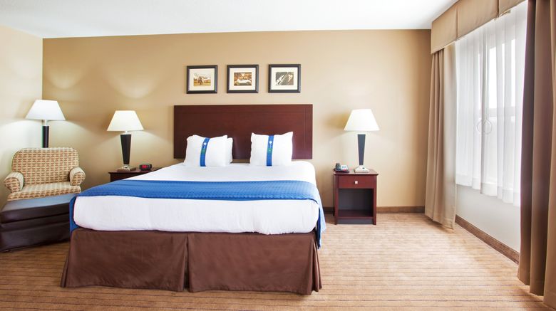<b>Holiday Inn Room</b>. Images powered by <a href="https://www.leonardoworldwide.com/" title="Leonardo Worldwide" target="_blank">Leonardo</a>.