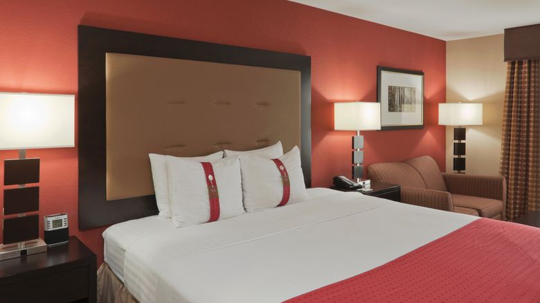 <b>Holiday Inn Hotel & Suites Lima Suite</b>. Images powered by <a href="https://www.leonardoworldwide.com/" title="Leonardo Worldwide" target="_blank">Leonardo</a>.