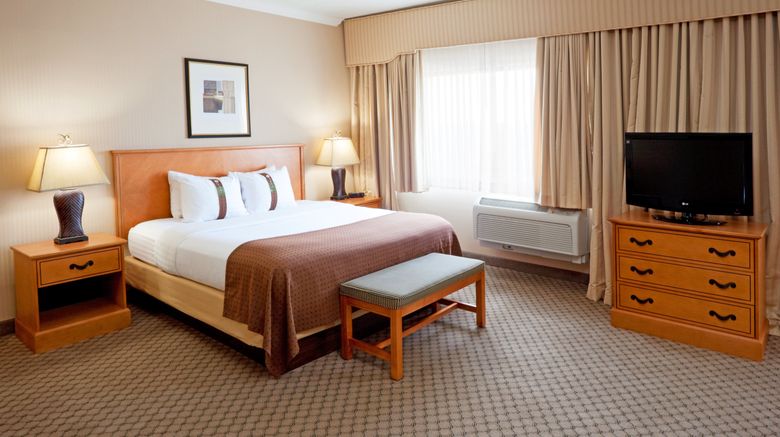 <b>Holiday Inn Philadelphia S - Swedesboro Suite</b>. Images powered by <a href="https://www.leonardoworldwide.com/" title="Leonardo Worldwide" target="_blank">Leonardo</a>.