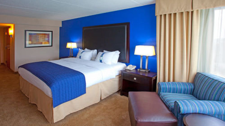 Holiday Inn Battlefield Park Room