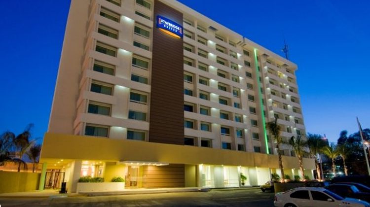 Staybridge Suites Guadalajara Expo Exterior