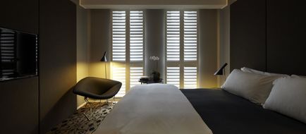 Burbury Hotel Room