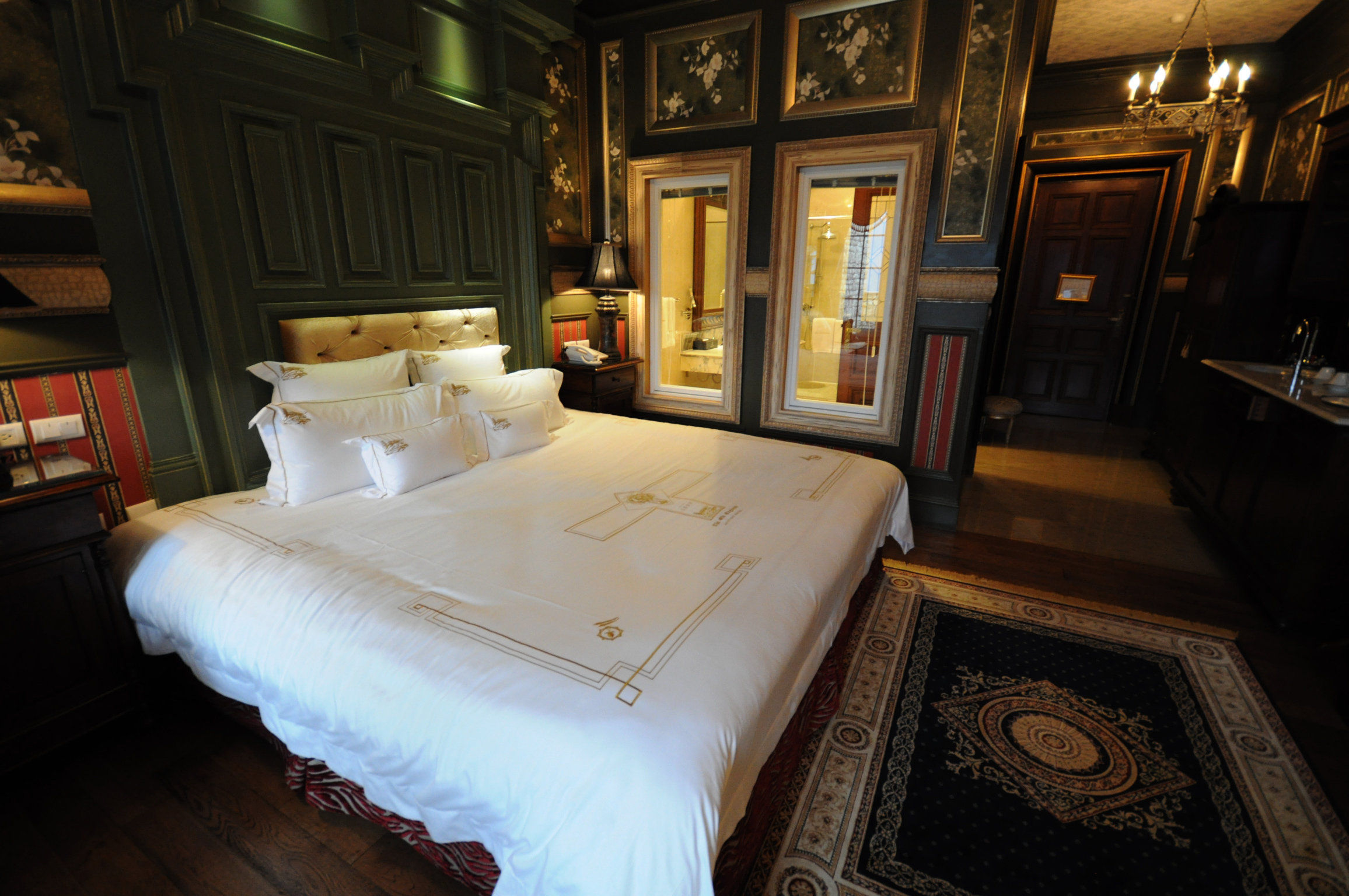 The Old England Manor- Nantou, Taiwan Hotels- Deluxe Hotels in