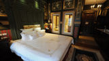 The Old England Manor Suite