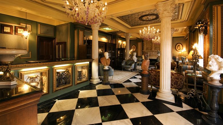 <b>The Old England Manor Lobby</b>. Images powered by <a href="https://www.leonardoworldwide.com/" title="Leonardo Worldwide" target="_blank">Leonardo</a>.