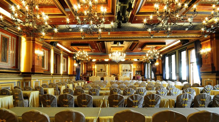 The Old England Manor Ballroom