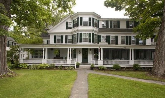 The Monadnock Inn Exterior