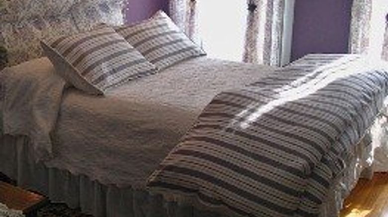 <b>The Monadnock Inn Room</b>. Images powered by <a href="https://www.leonardoworldwide.com/" title="Leonardo Worldwide" target="_blank">Leonardo</a>.