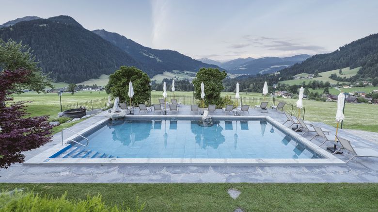 <b>Landhaus Pool</b>. Images powered by <a href="https://www.leonardoworldwide.com/" title="Leonardo Worldwide" target="_blank">Leonardo</a>.