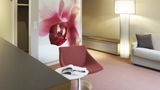 Blume Hotel Suite