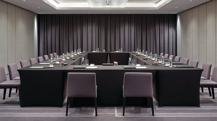Langham Place, Ningbo Culture Plaza Meeting