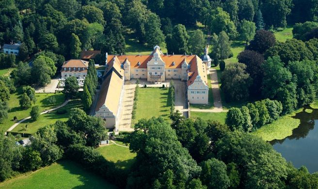 Hotel Jagdschloss Kranichstein Exterior