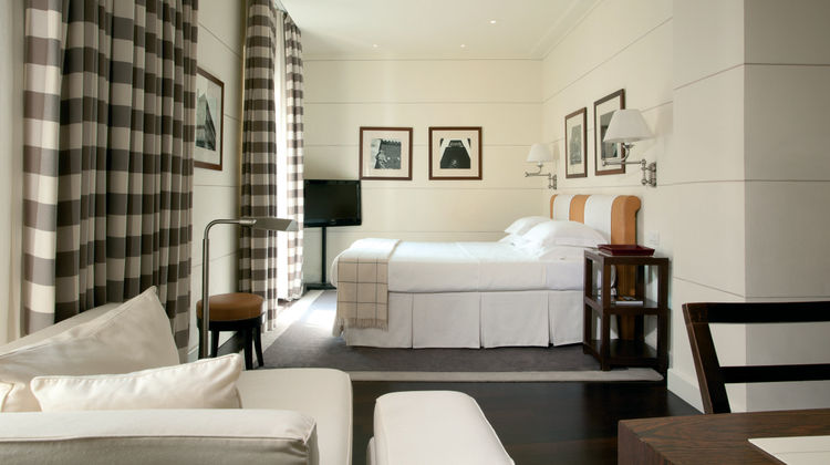 Gallery Hotel Art Room