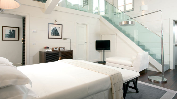 Gallery Hotel Art Suite