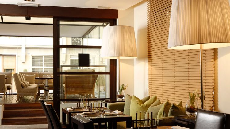 Gallery Hotel Art Restaurant