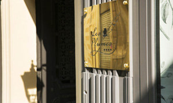 Les Plumes Hotel Paris Exterior