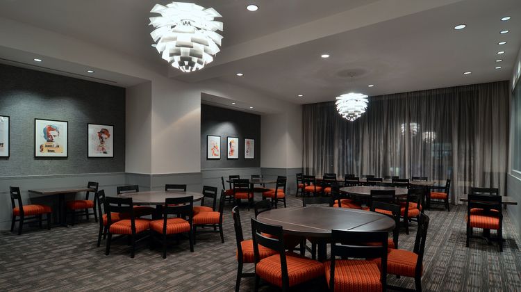 Loews Hollywood Hotel Restaurant