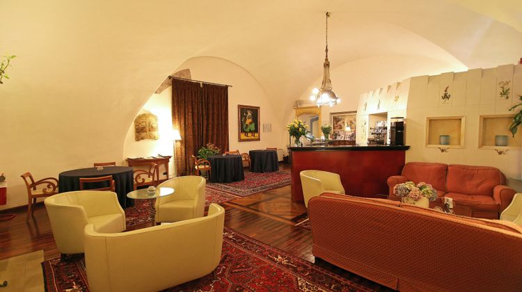 Castello Rosso Restaurant