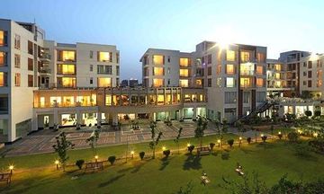 Jaypee Greens Golf & Spa Resort