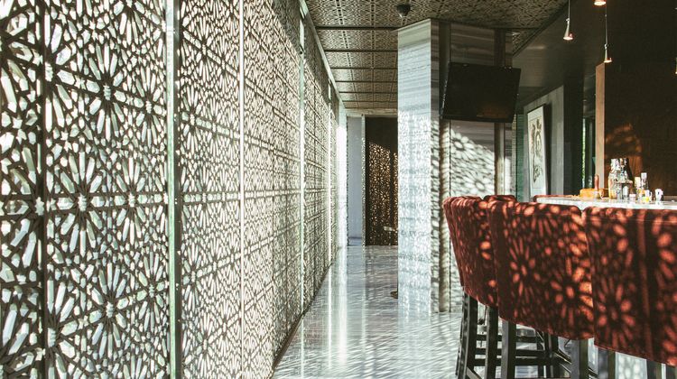 Maduzi Hotel Bangkok Lobby