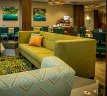 Holiday Inn Express & Stes Murray Lobby