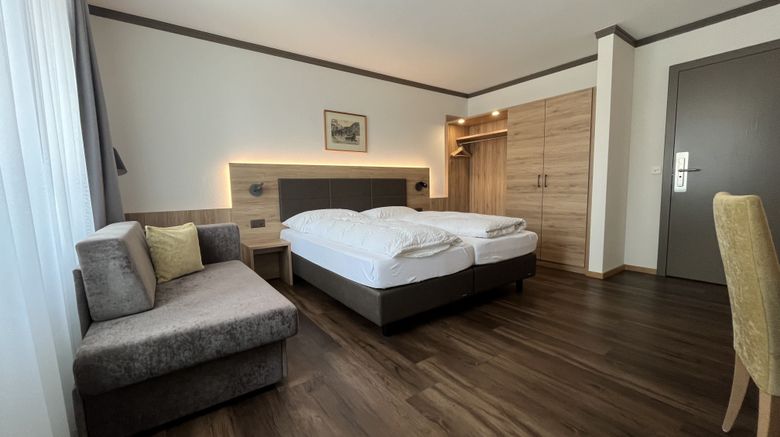 <b>Hotel Blattnerhof Room</b>. Images powered by <a href="https://www.leonardoworldwide.com/" title="Leonardo Worldwide" target="_blank">Leonardo</a>.