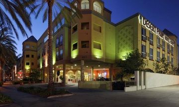 Desert Palms Hotel & Suites