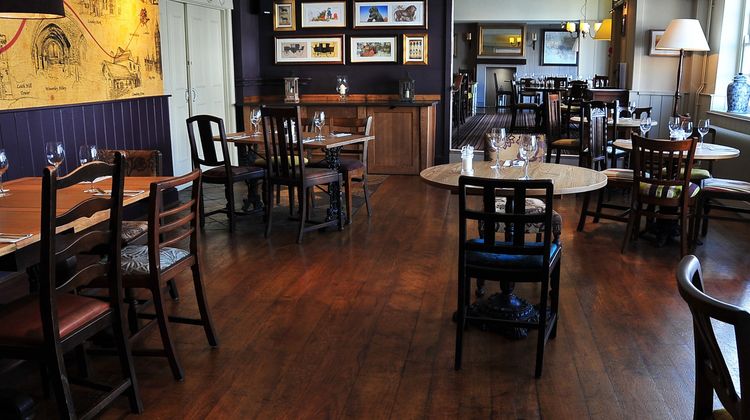 Red Lion Hotel Restaurant
