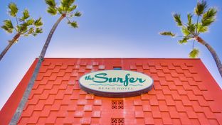 Surfer Beach Hotel