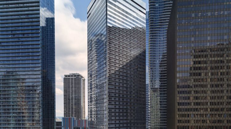 Swissotel Chicago Exterior