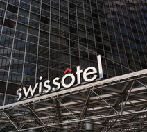 Swissotel Chicago Exterior