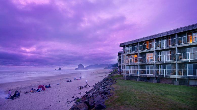<b>Tolovana Inn Beach</b>. Images powered by <a href="https://www.leonardoworldwide.com/" title="Leonardo Worldwide" target="_blank">Leonardo</a>.