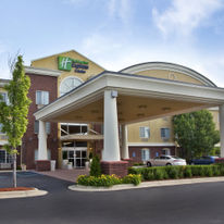 Holiday Inn Express & Suites Woodhaven