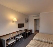Brit Hotel Cahors - Le France Room