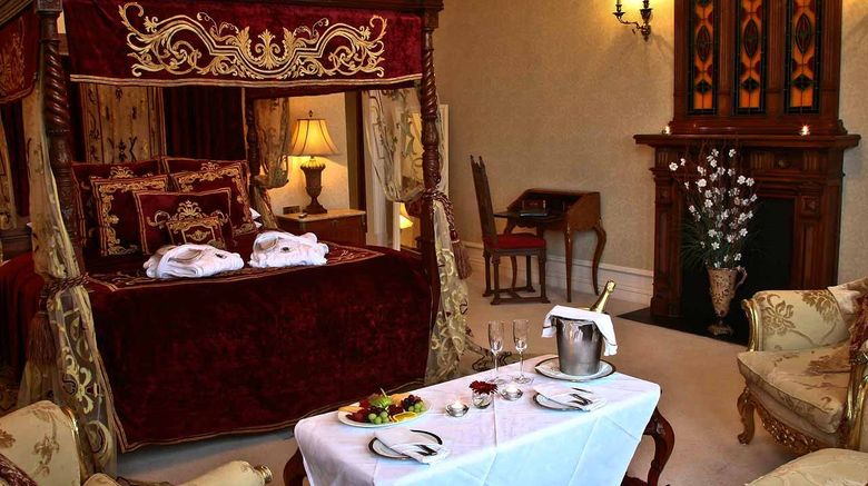 <b>Kilronan Castle Estate Spa Suite</b>. Images powered by <a href="https://www.leonardoworldwide.com/" title="Leonardo Worldwide" target="_blank">Leonardo</a>.